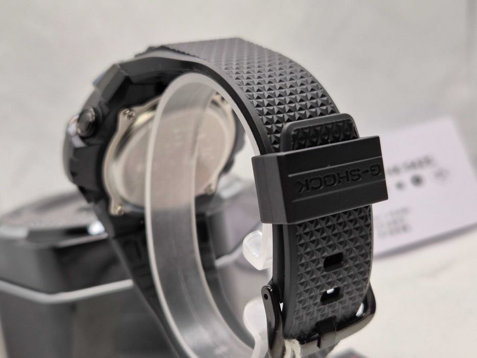 Ceas Sport Casio g shock B400bb-1Aer black , Nou,Garantie 2 ani