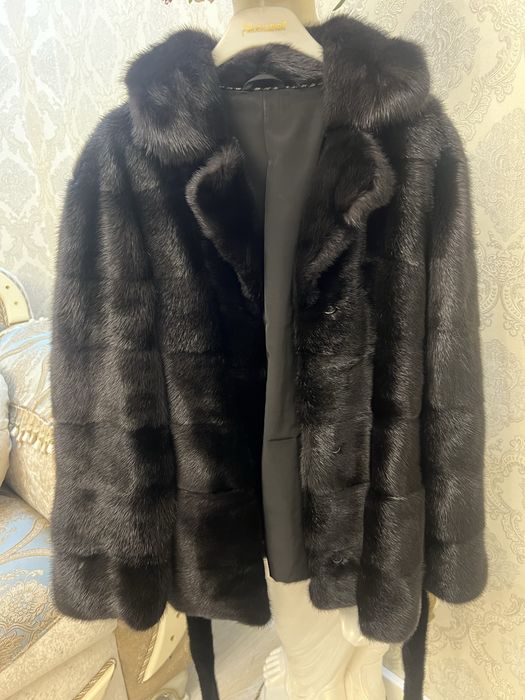 Продам норковую шубу