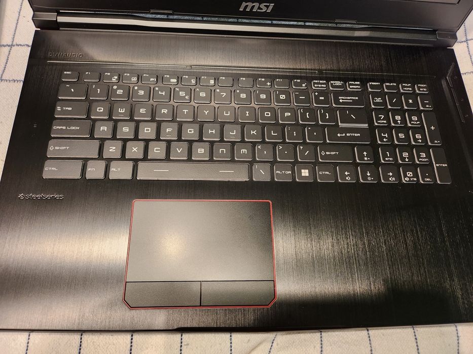 Laptop MSI GE73 Raider RGB 8RE