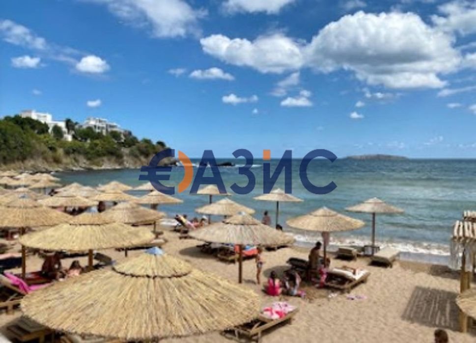 Апартамент с 1 спалня на първа линия море В нов комплекс "Лазурен бряг