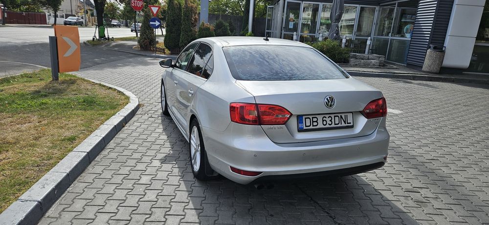 Volkswagen Jetta  2.0 TDI Automata