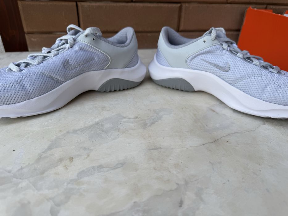 Nike Legend Essential  37,5