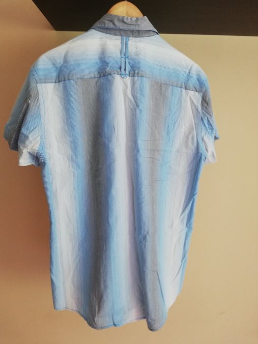 Vând cămașă bărbați, casual-elegantă, mâneci scurte, mărimea L