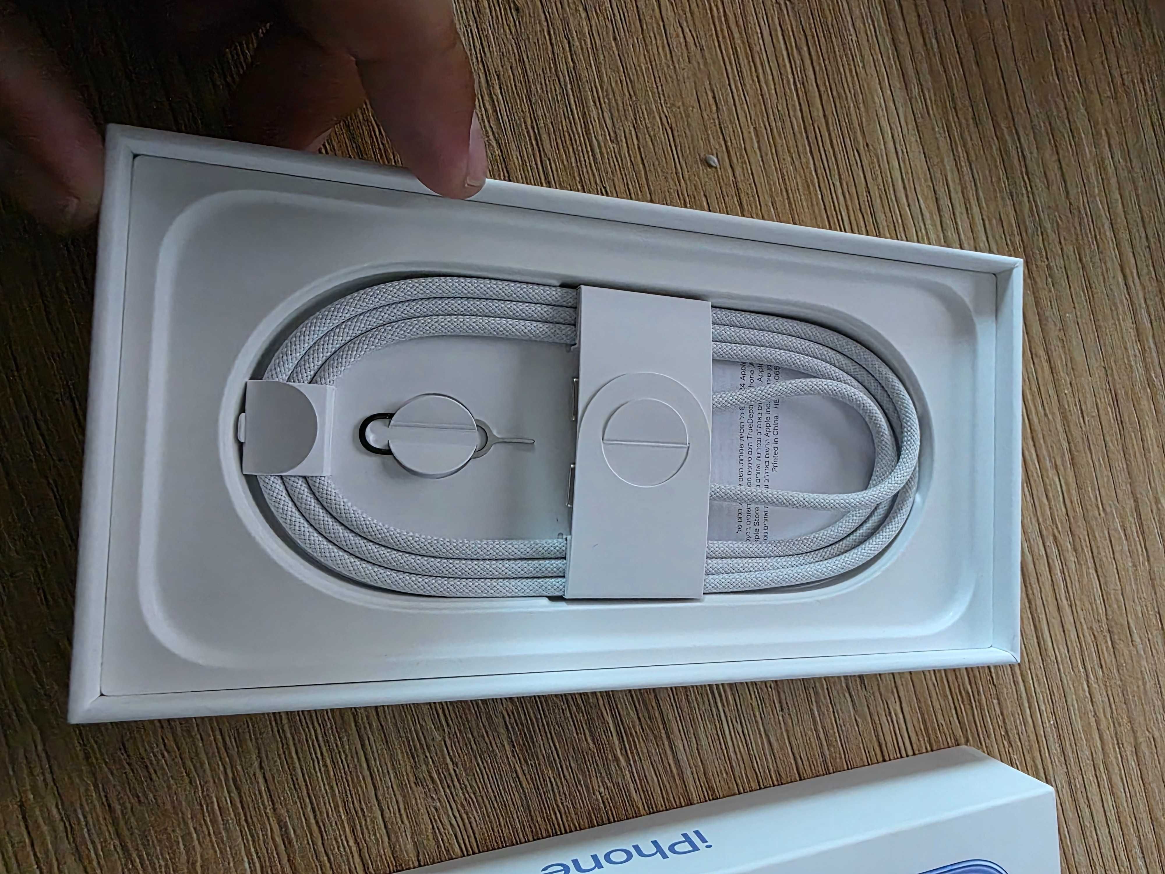 iPhone 16 256GB  НОВ !!