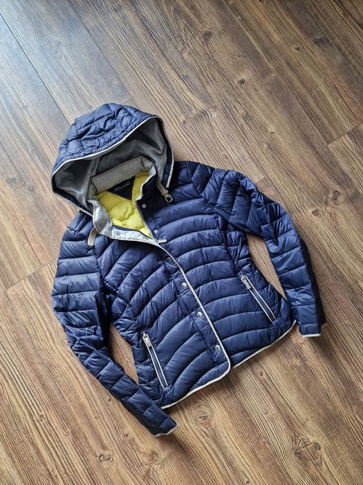 Страхотно дамско пухено яке TOMMY HILFIGER размер S