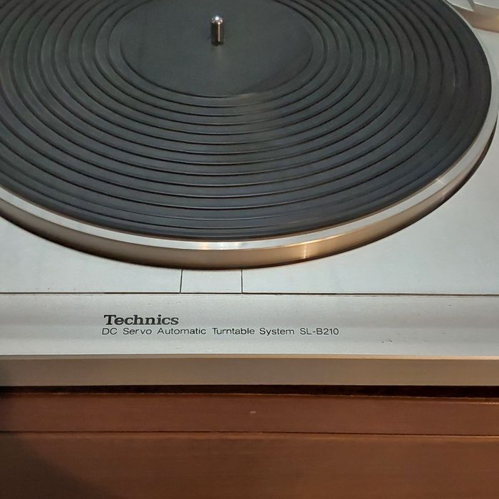 Vănd Pick-up Technics SL-B210 Automatic