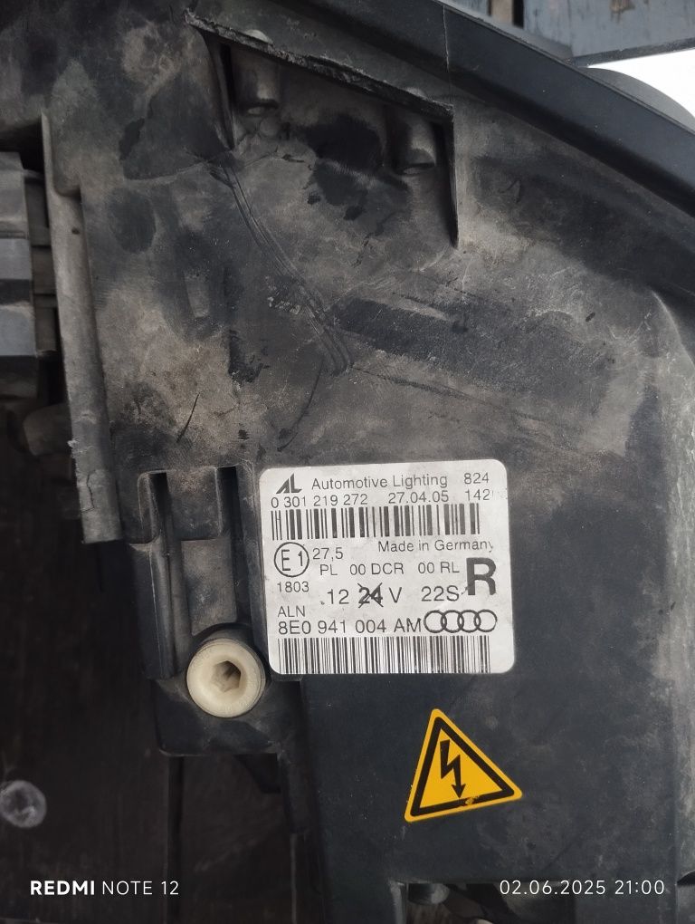 Far audi A4 b7 pentru piese