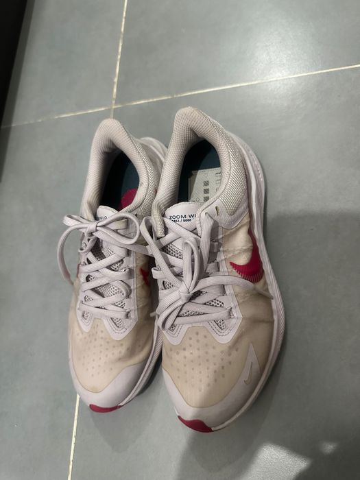 Кроссовки женские nike