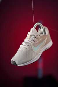 Nike downshifter 9
Marimea : 36.5
Pret : 200