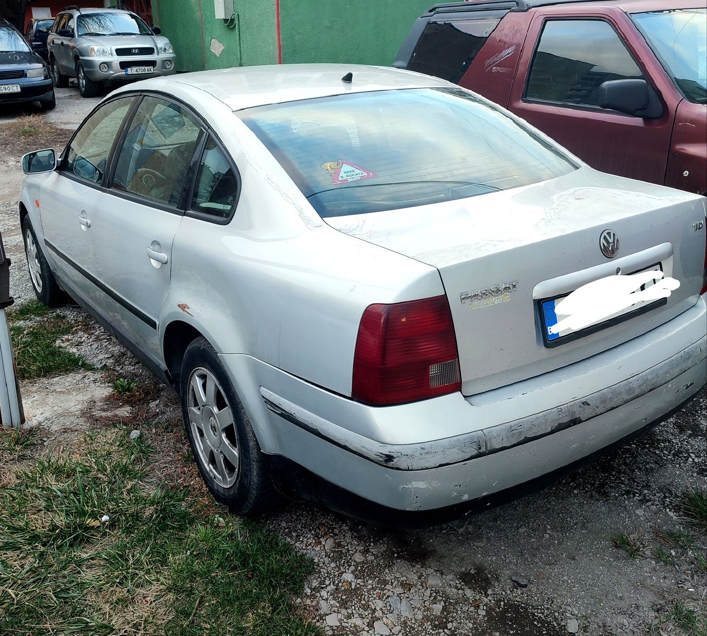 Кола passat sedan