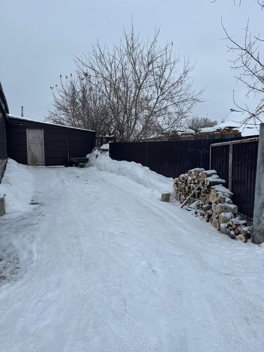 Дом тёплы! Находится в районе капай