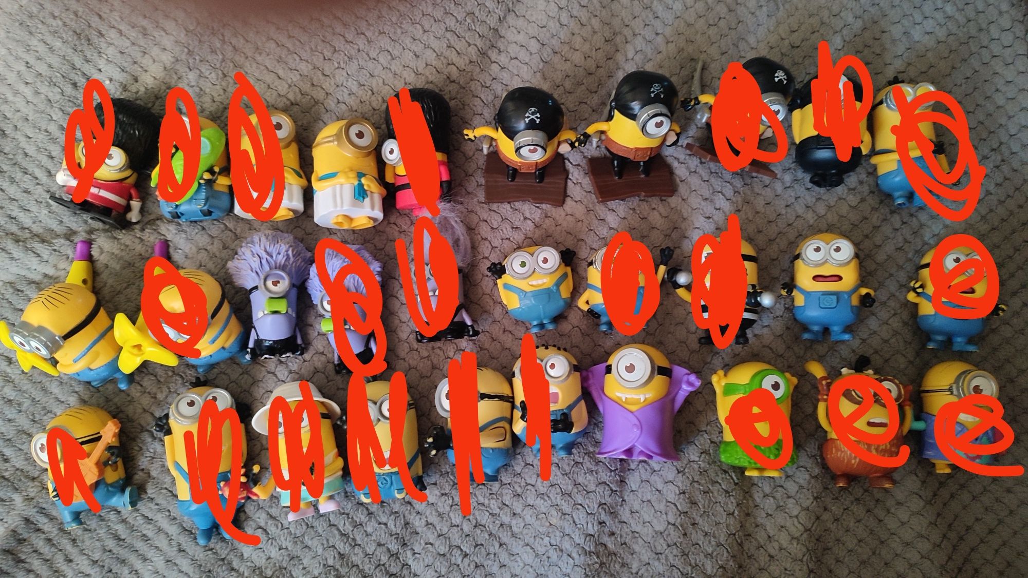 Jucarii minioni minions happy meal McDonald's