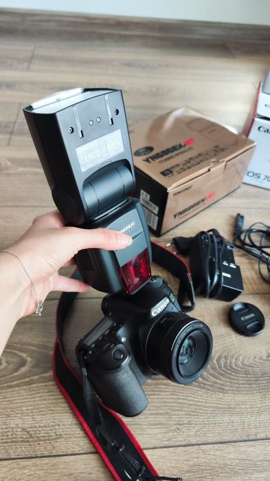 Canon EOS 70D + obiectiv Canon EF 50mm F1.8 STM + BLIȚ Yongnuo