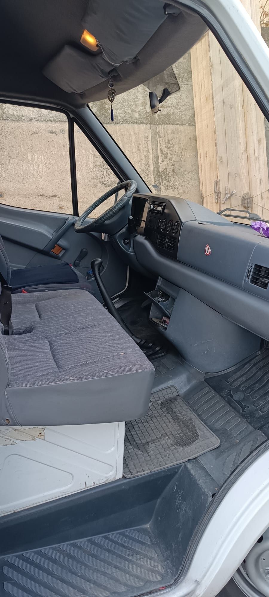 Mercedes Srinter 210