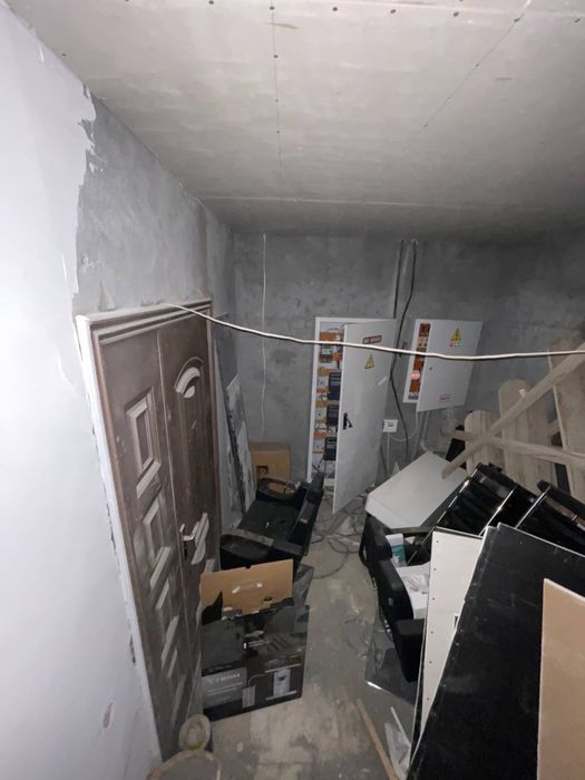 Продается мебель тумбочки кресло