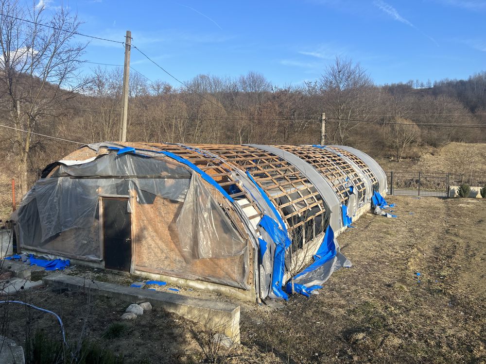 Dezmembrez structura ciupercărie pentru sere, solarii)