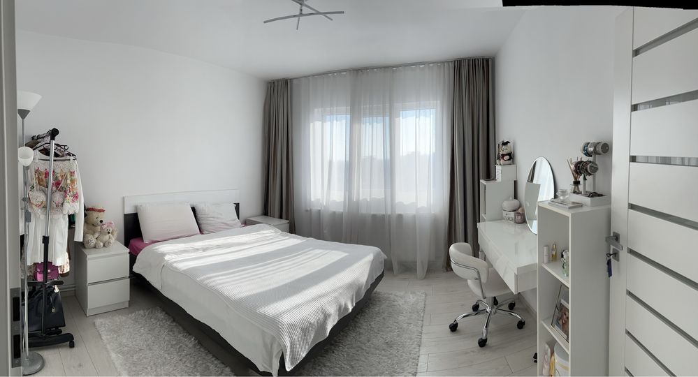 Vand sau dau la schimb apartament. Schimb doar cu casa in Arad