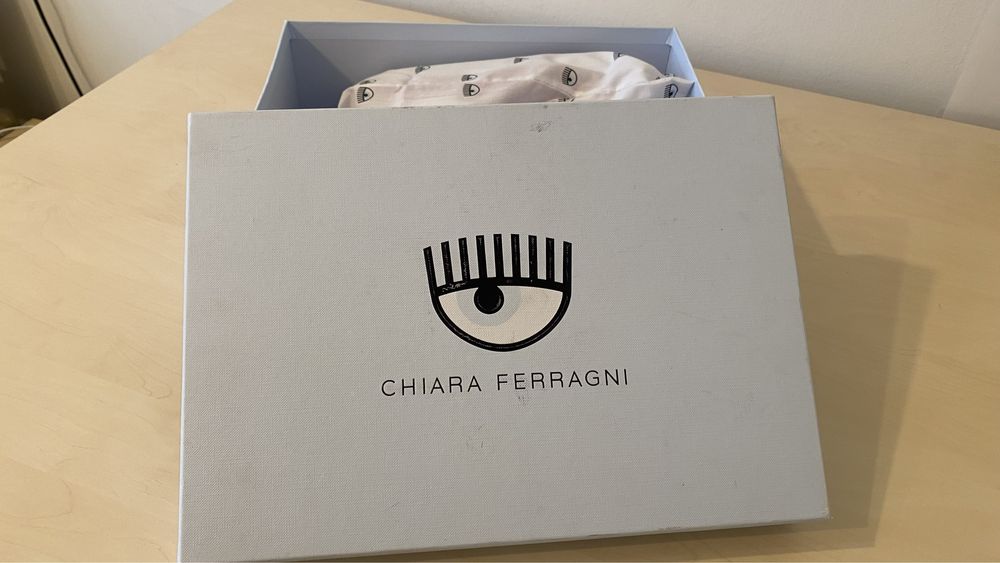 Sneakers  imblaniti originali Chiara Ferragni