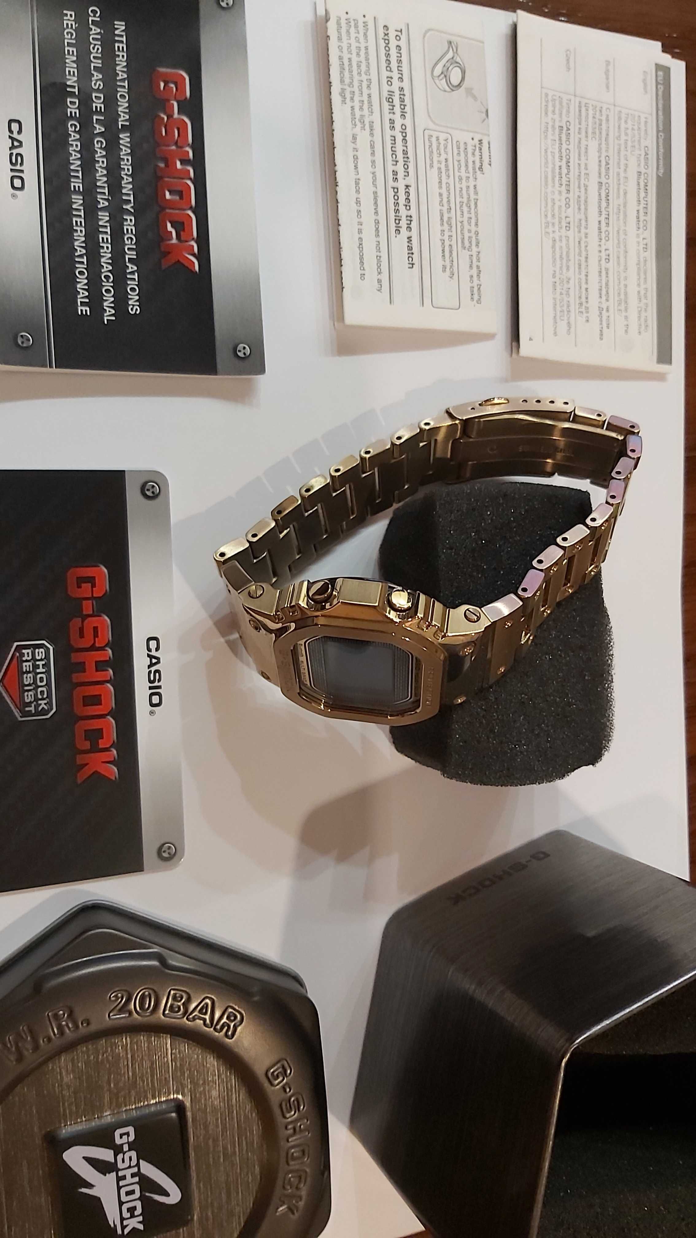 Продавам мъжки часовник Casio G-Shock GMW B5000D 3ER