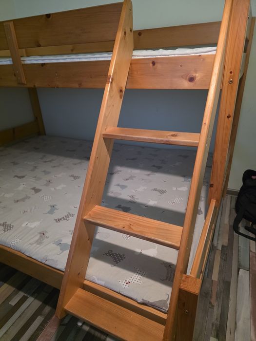 Легло на два етажа с матраци Jysk