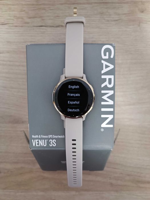 Нов смарт часовник Garmin - Venu 3S, 41 mm, 1.2'', Sage Grey/Silicone