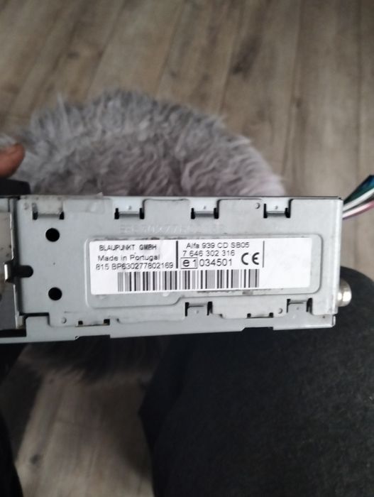 Vind radio alfa 159 in stare perfecta