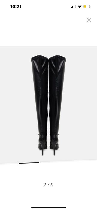 Черни кожени ботуши на ток