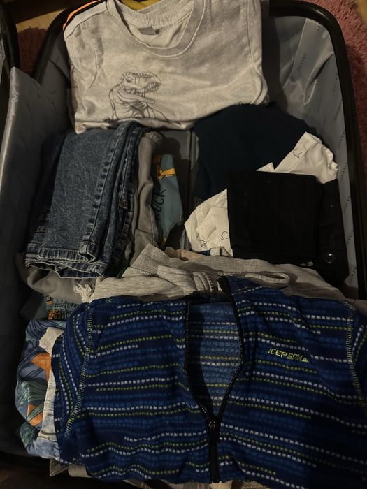 Лот със дрехи за момче (116-122)  50 лв за всичко