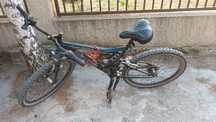 Vand bicicleta cu suspensii