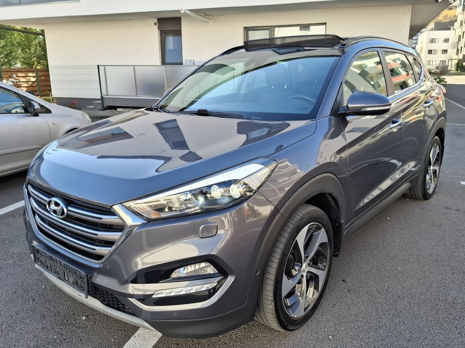 Vând Hyundai Tucson 2.0 CRDI 4WD 6AT LUXURY PACK+