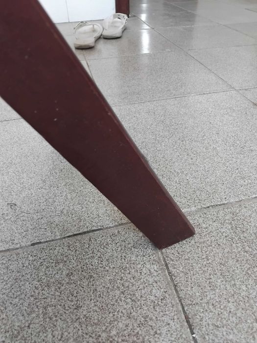 Дървени сгъваеми столове