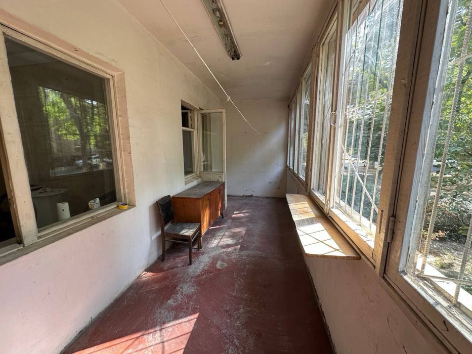 Продается 4-комнатная квартира, массив Карасу-2, ориентир Корзинка, ре