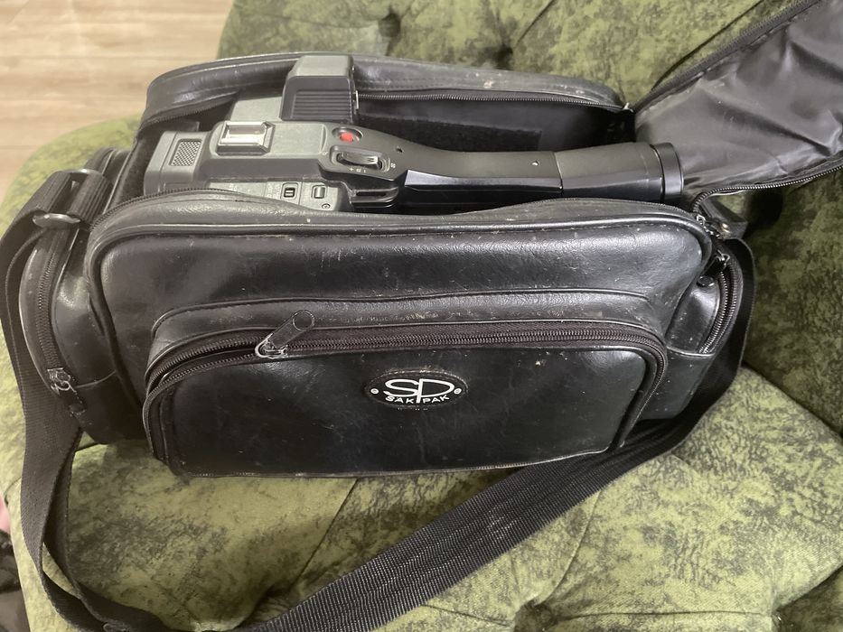 Cameră video profesională Panasonic AG-AC30 Full HD
