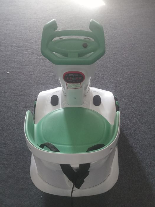 bolalar moshinasi sotiladi