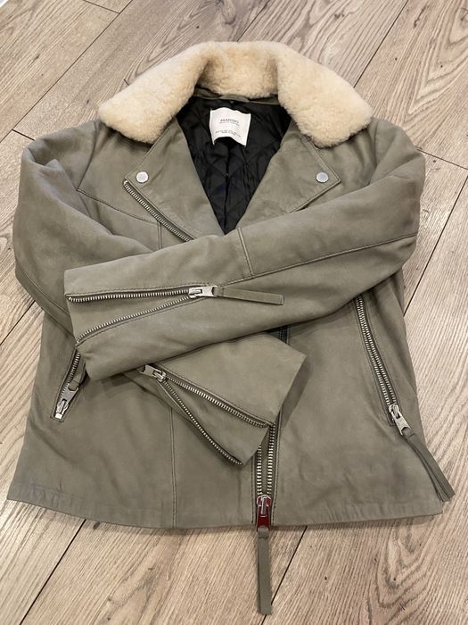 Кожено яке Mango