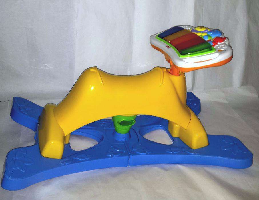 Jucarie Balansoar Fisher-Price 3 in 1 calut cal balansoar cu sunete