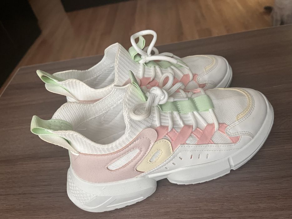 Дамски маратонки