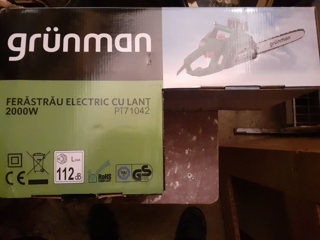 Ferastrau electric NOU cu lanț Grunman 2000w