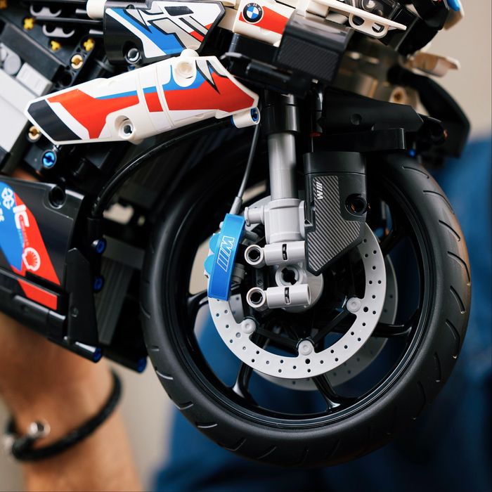 Конструктор Lego BMW M1000RR | 1920+ деталей | Мотоцикл