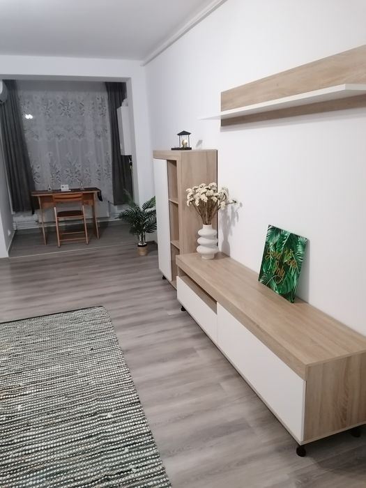 Garsonieră de închiriat