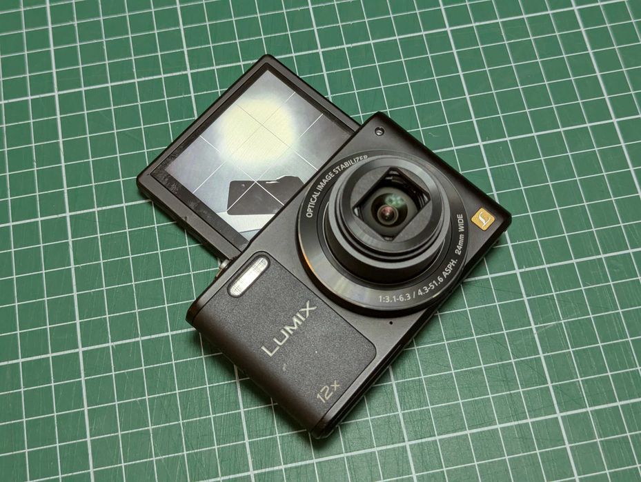 Camera foto Panasonic Lumix SZ10 Digicam compact flip screen 16mp CCD