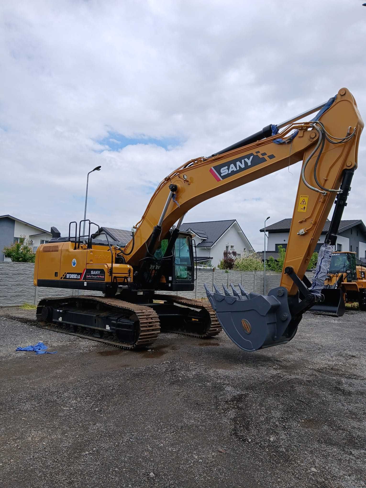 Excavator SY305C