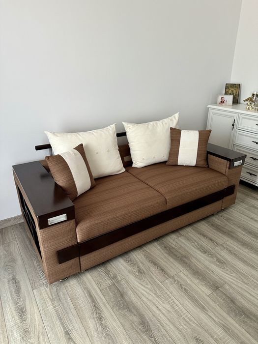 Canapea extensibilă din lemn natural