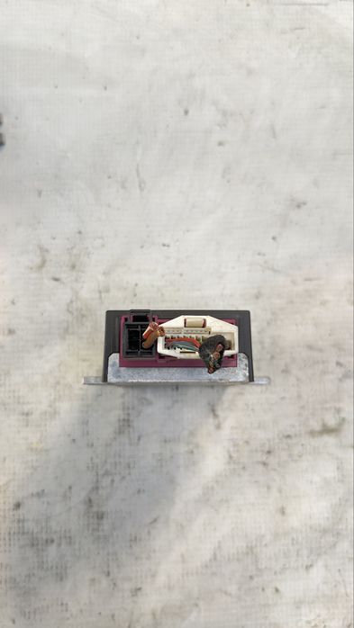 Модул горивна помпа от БМВ Е90