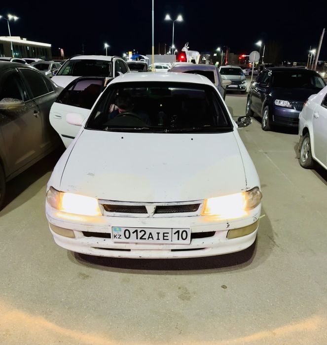 Toyota Carina ..