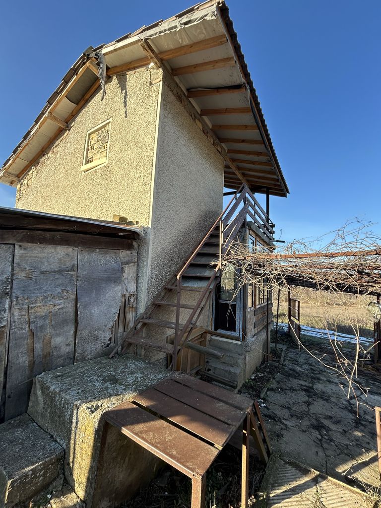 Продава се Къща в Търговище, Запад 1 - 30 кв.м за 1615 €/кв.м - Снимка #2