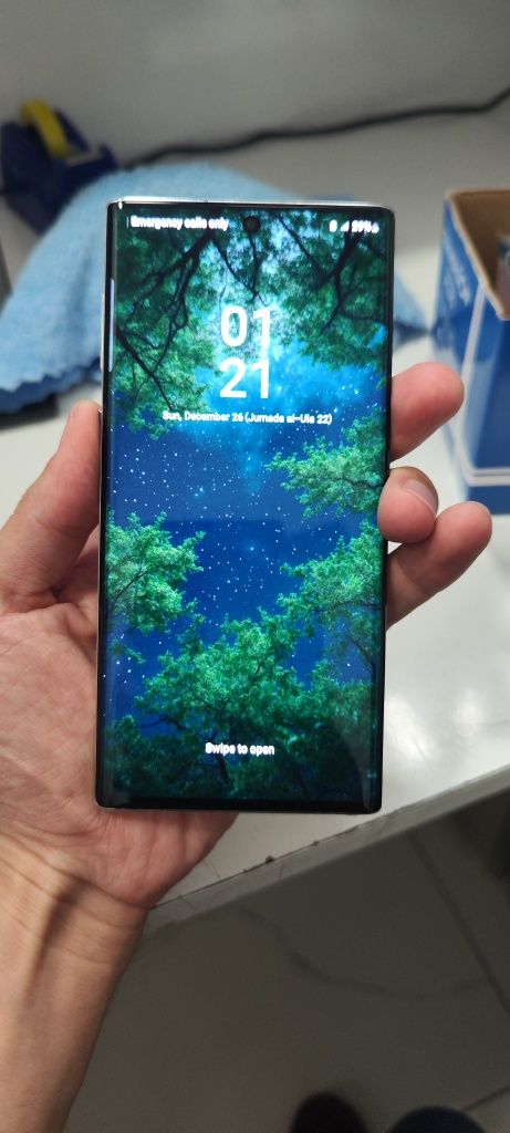Samsung Note 10.