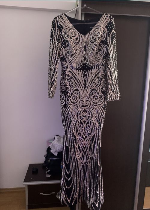 Rochie negra cu pietre