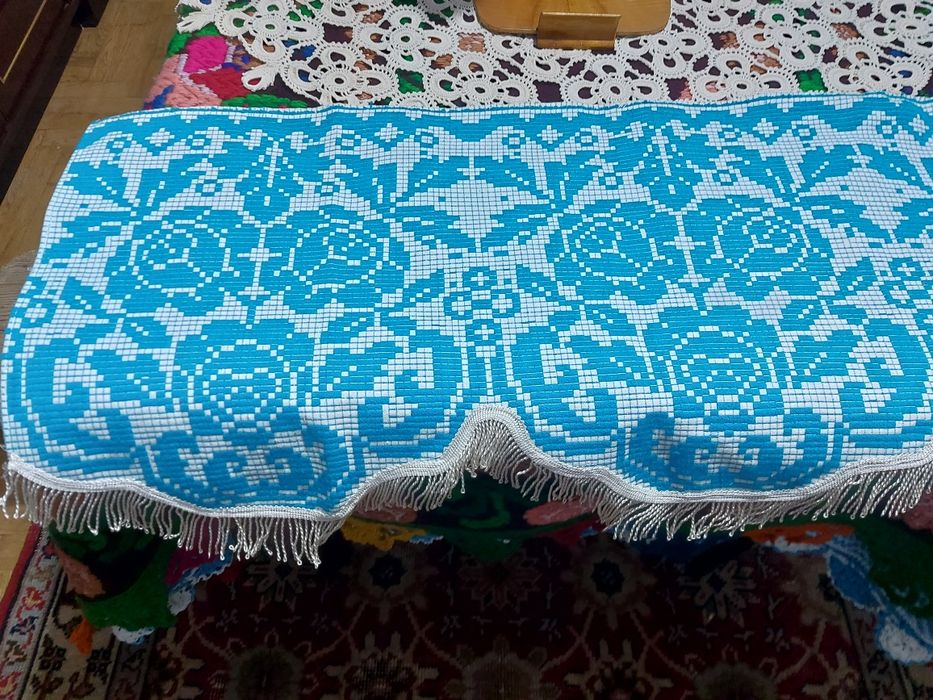 Vând  draperii tradiționale