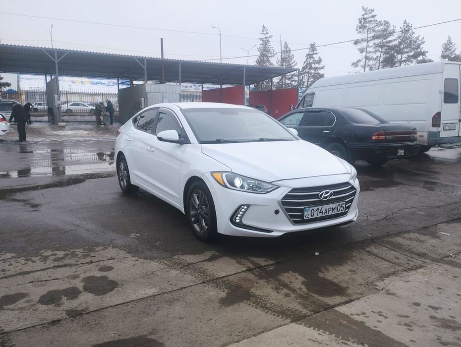 Сдам авто в аренду с выкупом марки Hyundai элантра на автомате 2.0 л